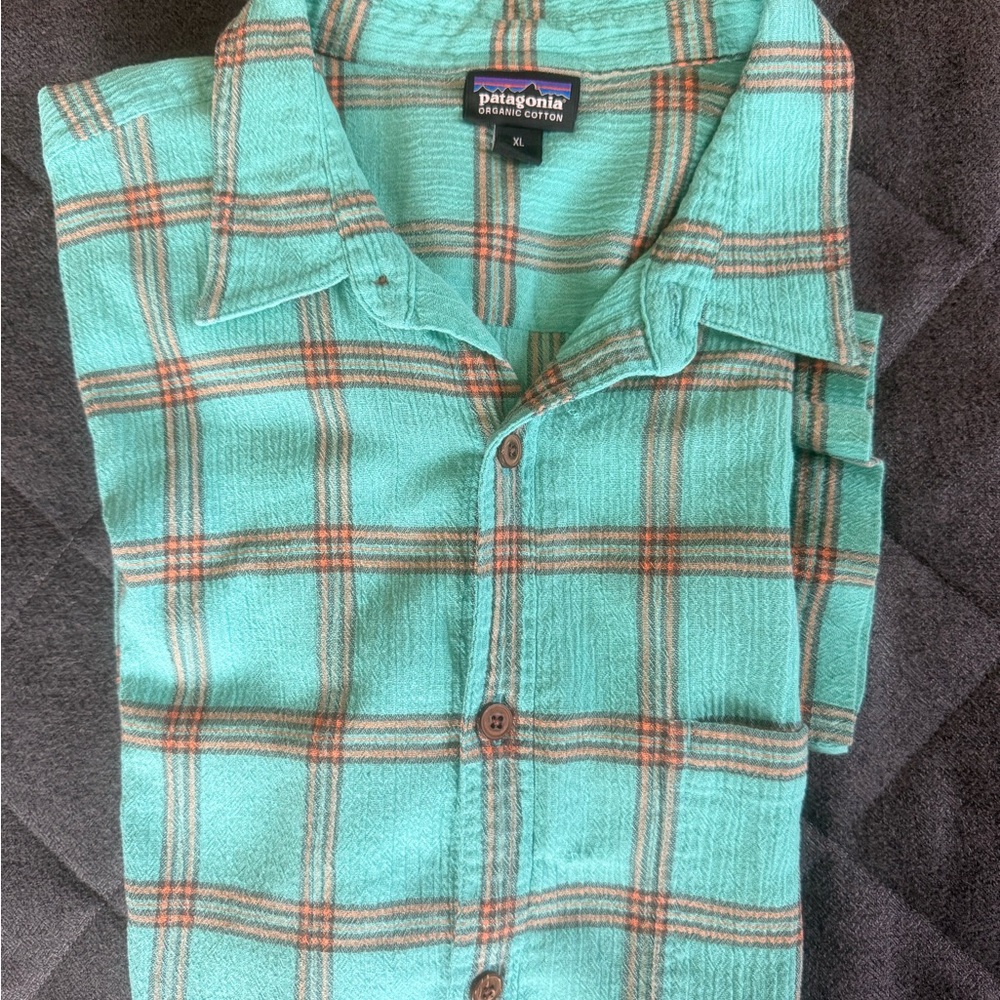 Patagonia Men’s A/C Light Weight Teal and Orange Plaid Shirt